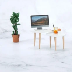 1 Sæt 1:12 Dukkehus Trekant Sofabord Computerbord Te Brun Brown