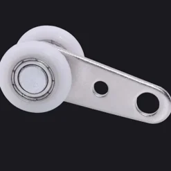 10 stk. 49 x 22 mm Metaltrisser med 2 stk. Plast Hjul til Skydedøre