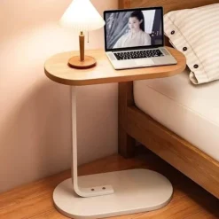 C-formet sidebord & sofabord – lille træ coffee table, der glider under sofa og seng_TF_TF Trä