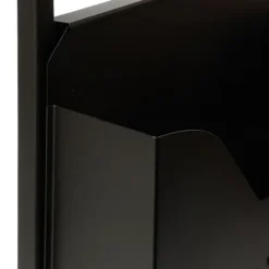 C-formet sidebord med magasinhylde, træ og metal