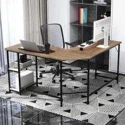 COSTWAY L-formet computerhjørneskrivebord 138 CM, industrielt med carbonstålramme, 2-lags hylde, naturlig Naturlig
