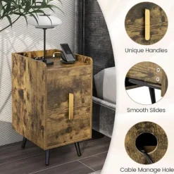 COSTWAY Natbord med 2 Skuffer, 2 USB-porte og 3 stikkontakter, metalben, til soveværelse, stue, 40 x 32 x 60 cm, Brun kastanj