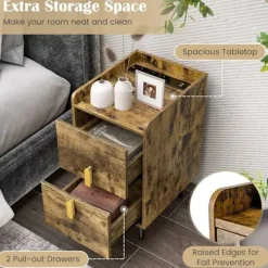 COSTWAY Natbord med 2 Skuffer, 2 USB-porte og 3 stikkontakter, metalben, til soveværelse, stue, 40 x 32 x 60 cm, Brun kastanj