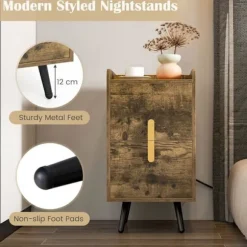 COSTWAY Natbord med 2 Skuffer, 2 USB-porte og 3 stikkontakter, metalben, til soveværelse, stue, 40 x 32 x 60 cm, Brun kastanj