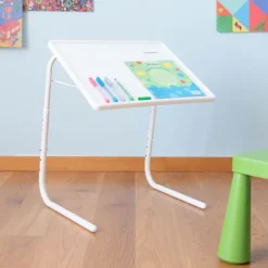 Foldbart og justerbart bord