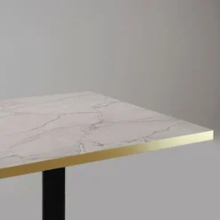 Højt bord 60 x 60 cm - Milan model yule marmor med messingkanter beige