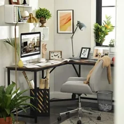 L-formet Computerbord, Hjørnebord til Studier, Hjemmekontor, Spil, Pladsbesparende, Nem Montering, Industrielt Design, Rustikbrun og Sort