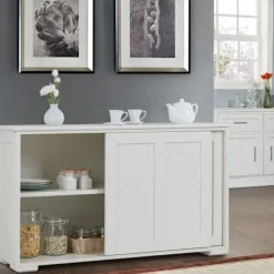Moderne lav skænk - Skænk - Blank hvidlakeret - Skydedøre - 2 MDF hylder beige