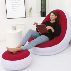Oppustelig Stol Foldbar Flocking PVC Komfortabel med Fodskammel Blæs Op Lounge Stol til Udendørs Camping Rejse Rød
