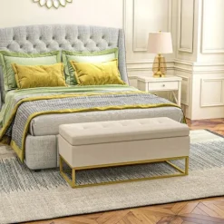 Rootz Opbevaringsbænk - Dekorative knapsyning - Flanelllook - Guldstålben - Beige - 110 x 47 x 46,5 cm