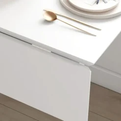 Rootz sammenklappeligt spisebord - Alsidigt bord - Stilfuldt bord - Pladsbesparende design - Holdbart fyrretræ - Multifunktionel brug - 86D x 110W x 7 | Fyndiq