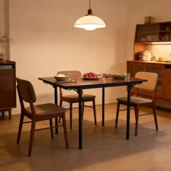 Sammenklappeligt spisebord til 2-4 personer, pladsbesparende design