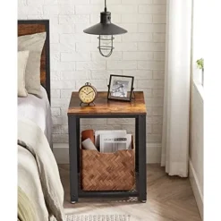 Vasagle sidebord, industrielt endebord, sofabord, med metalram, let at samle, brun og sort